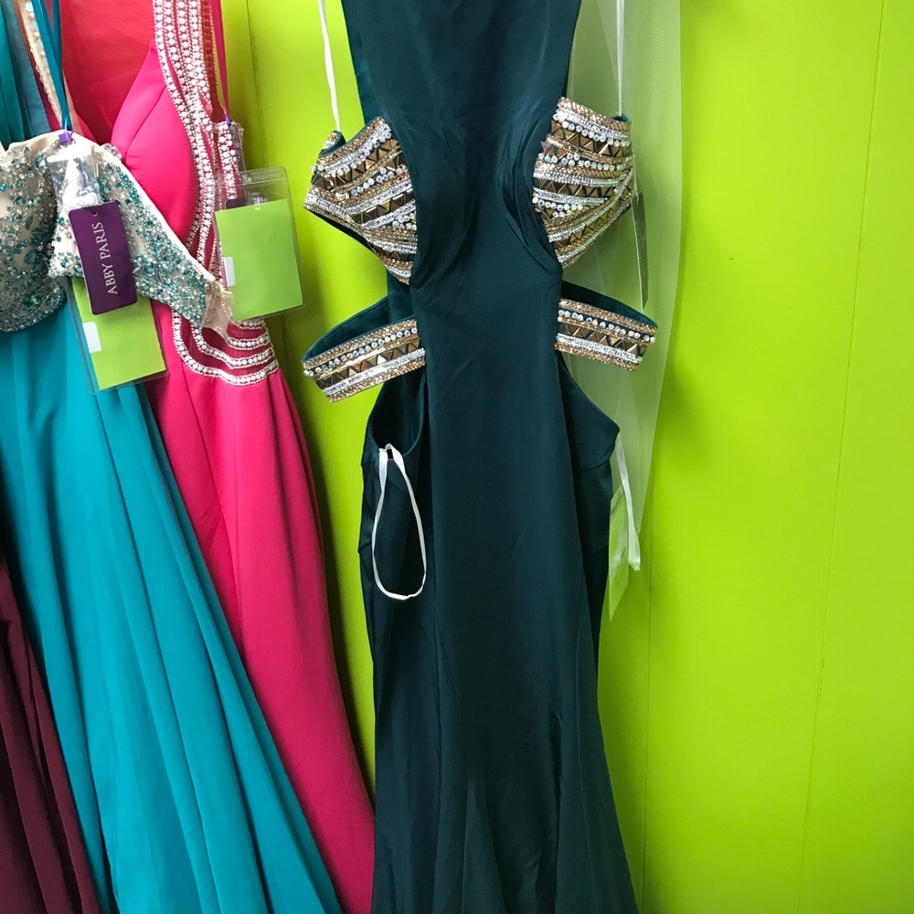 Prom Dress! - Picture 4 of 8